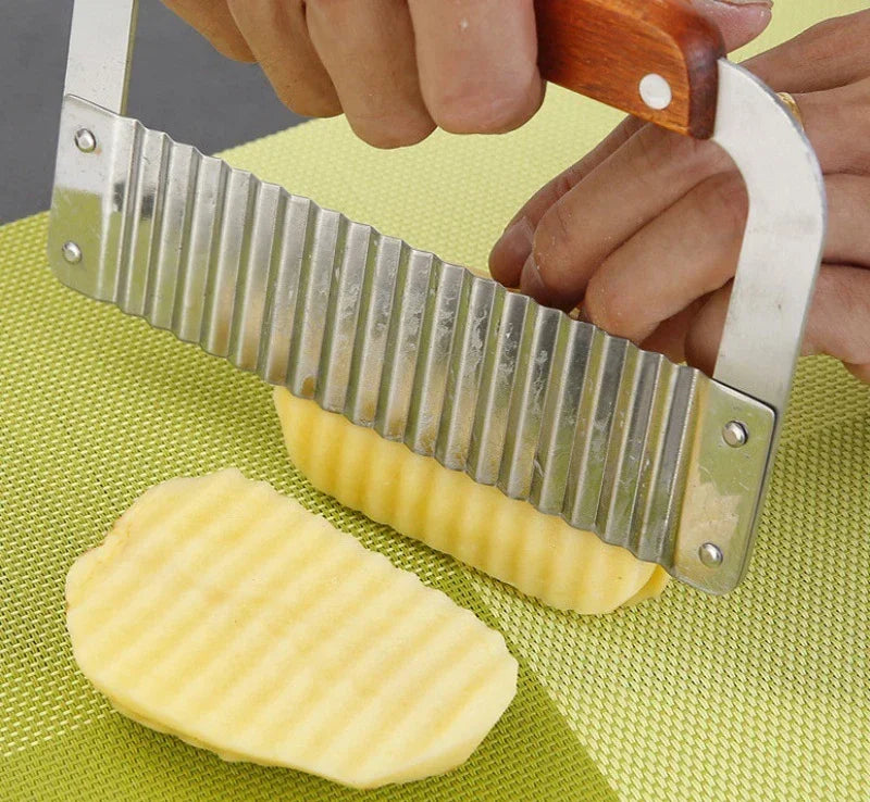 Wavy Potato Cutter - Stainless Steel Crinkle Vegetable Knife
