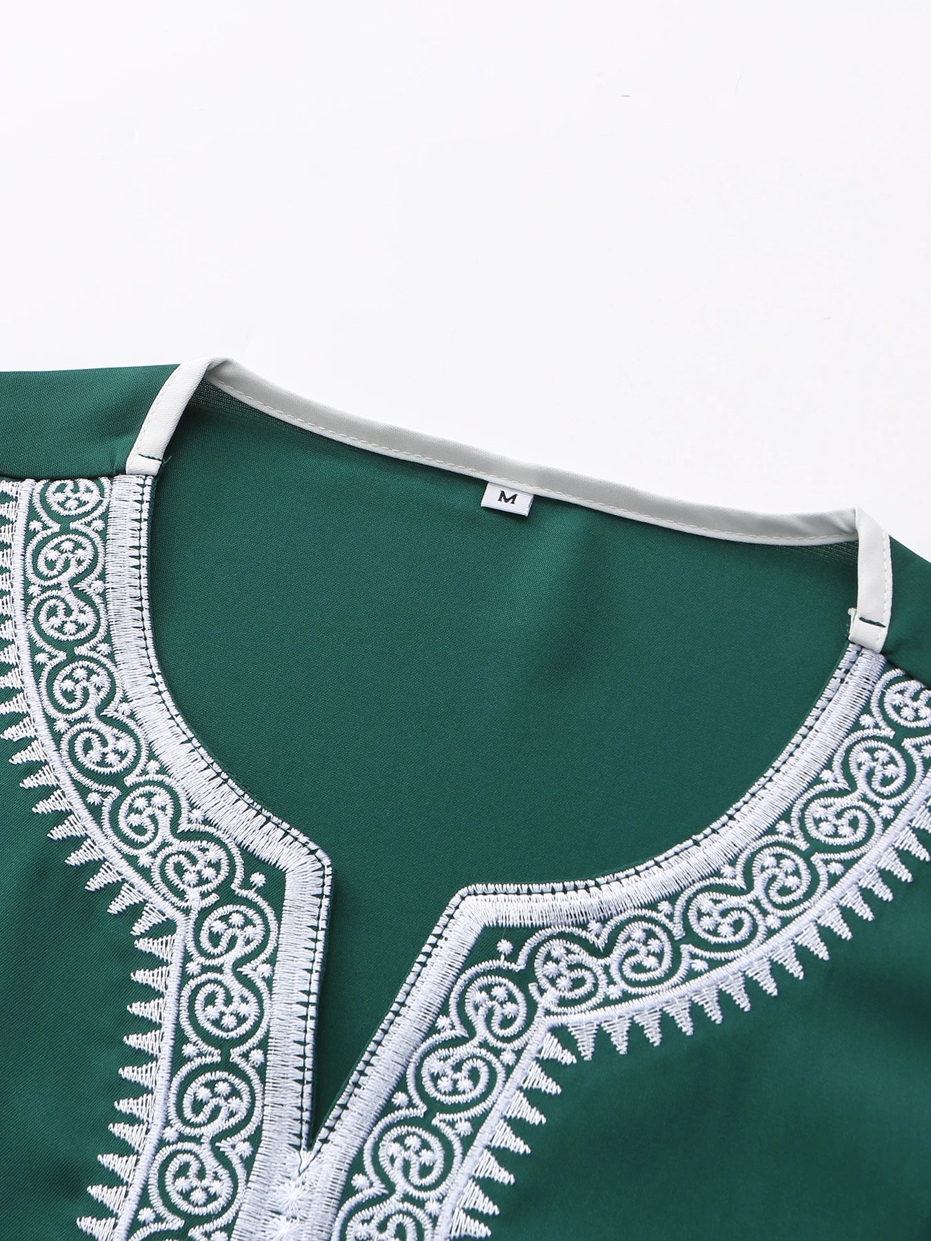 New Muslim Embroidered Moroccan Robes – Traditional Casual Wear for Men