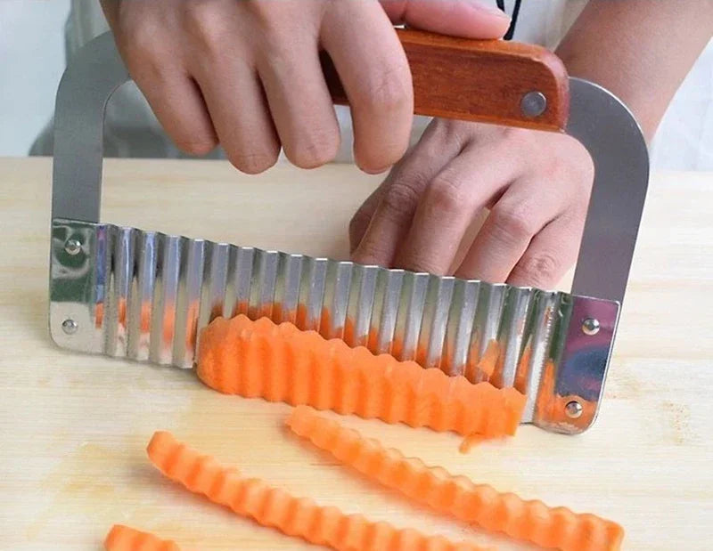 Wavy Potato Cutter - Stainless Steel Crinkle Vegetable Knife