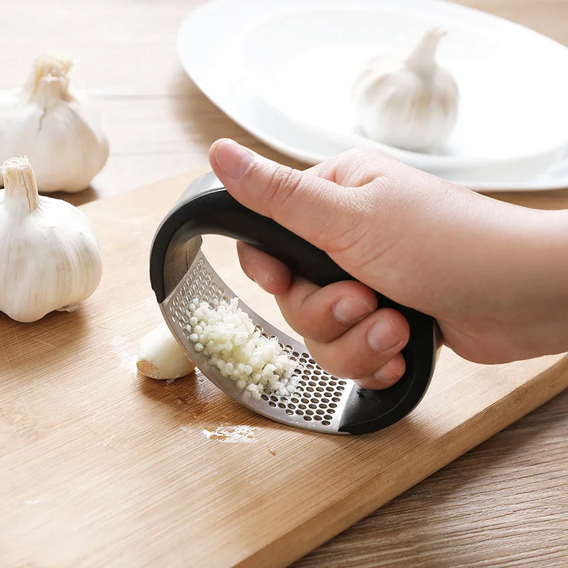 Stainless Steel Garlic Press & Mincer – Manual Kitchen Gadget for Fruits and Vegetables