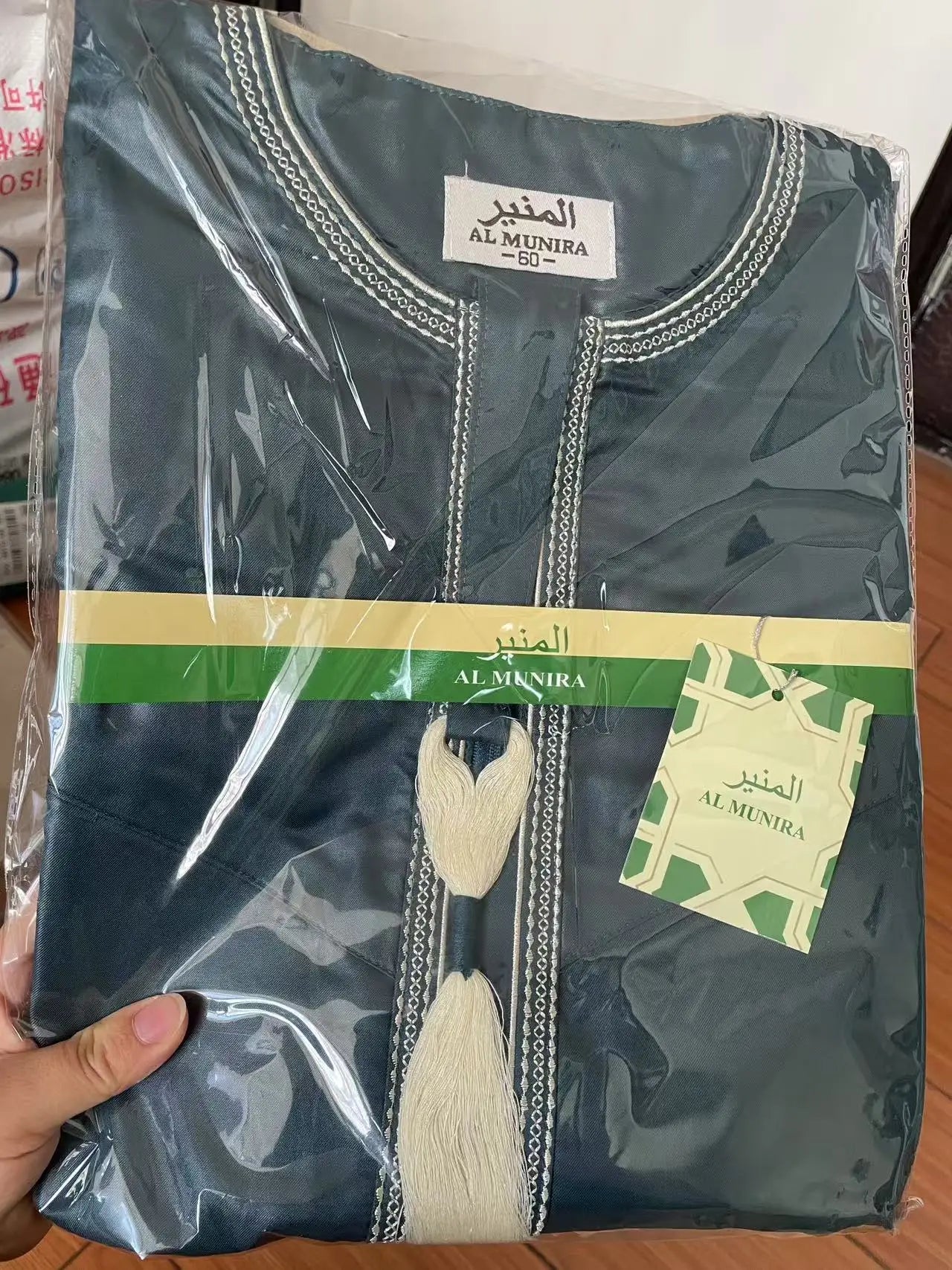 New Muslim Men's Long Sleeve Jubba Thobe | Abaya, Daffah, Kaftan, Prayer Robe - Pakistan & Saudi Arabia Inspired Islamic Clothing