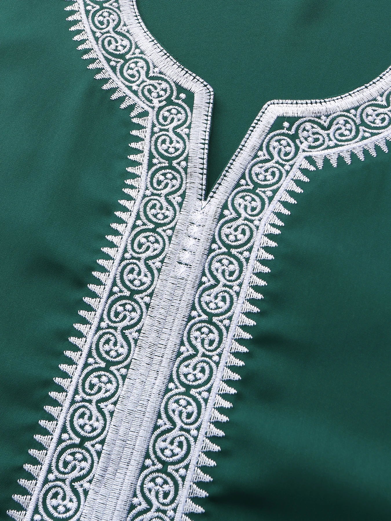 New Muslim Embroidered Moroccan Robes – Traditional Casual Wear for Men